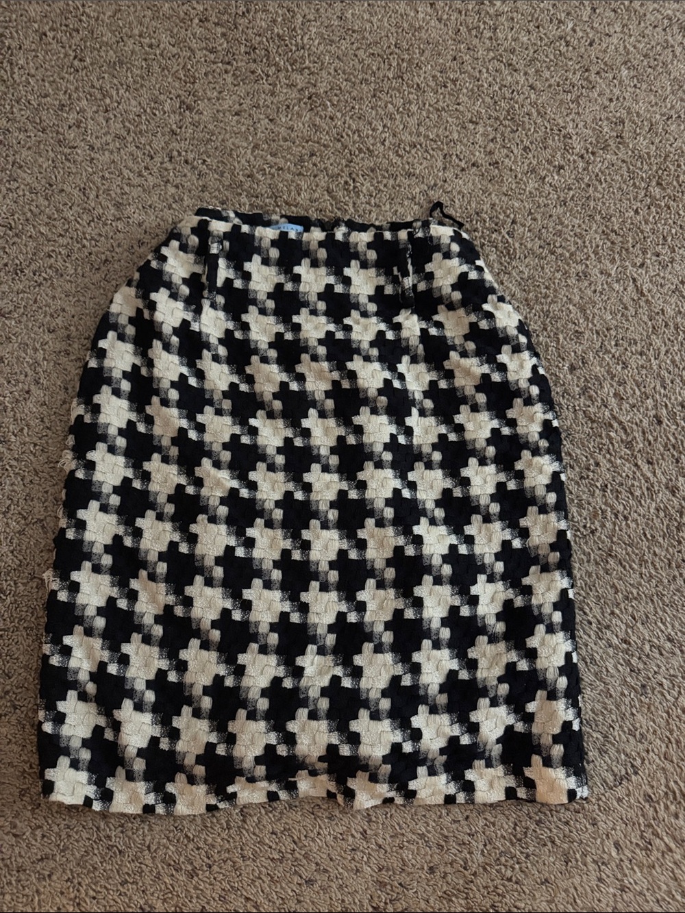 ANTONIO MELANI Black & White Houndstooth Tweed Pencil Skirt